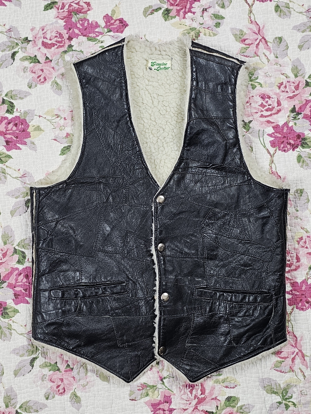 Vintage Genuine Leather Black Leather Shearling Lined Vest Button Front Pockets